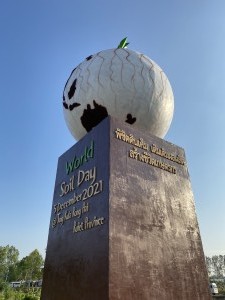 9B340A25-A265-4FCA-8D94-CC0B64EACD3E 